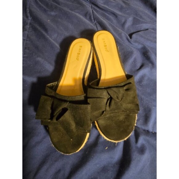 Bamboo Womens Platform Slip Ons Black Bow Size 9 - Picture 1 of 3